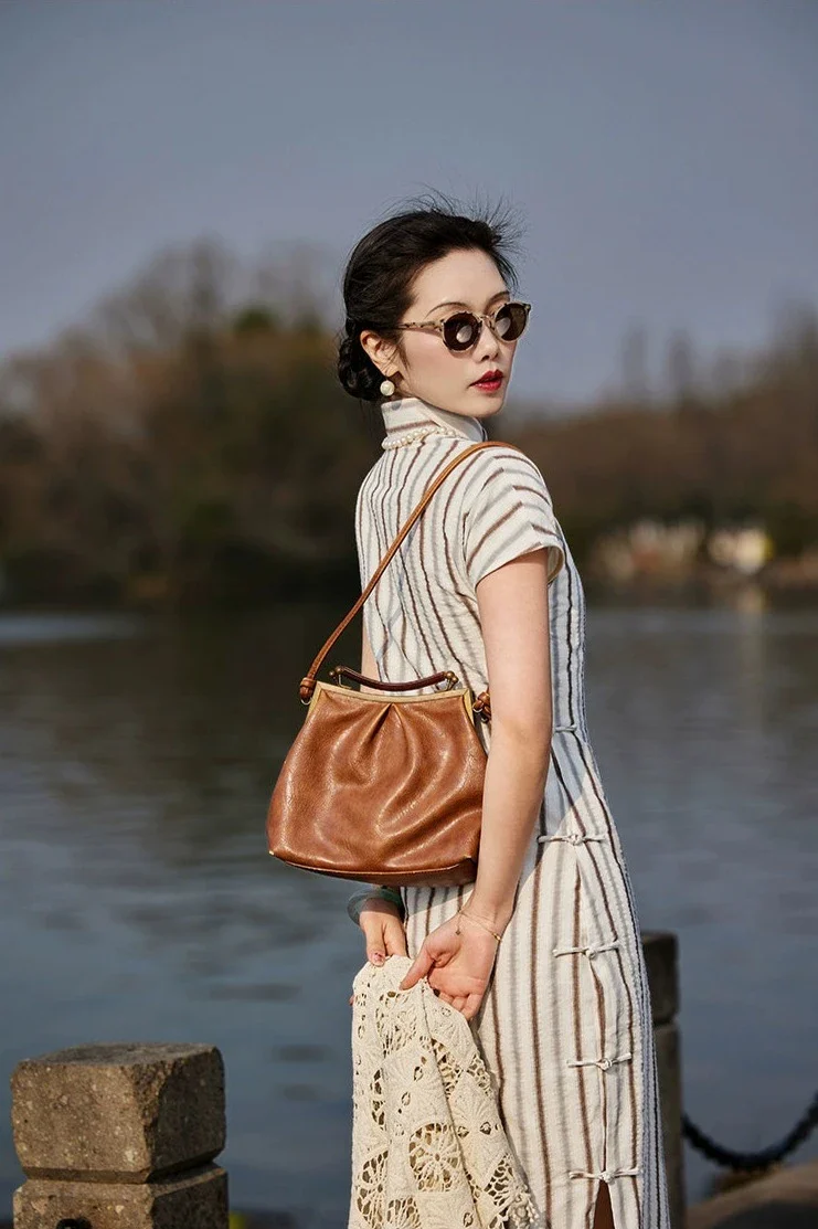 Whisper of the Heart 细語呢喃 1930s Summer Stripes Cotton Short Sleeve Qipao - Image 9