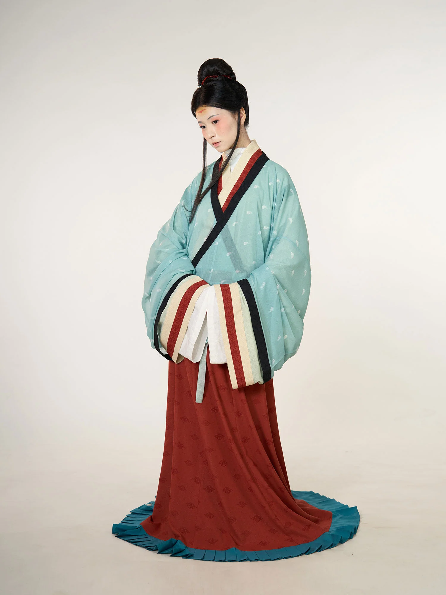 Wu Hang 五行 Five Elements Wei Jin Restoration Cross Collar Yaolan Ru Top & Poqun Skirt Set - Image 3