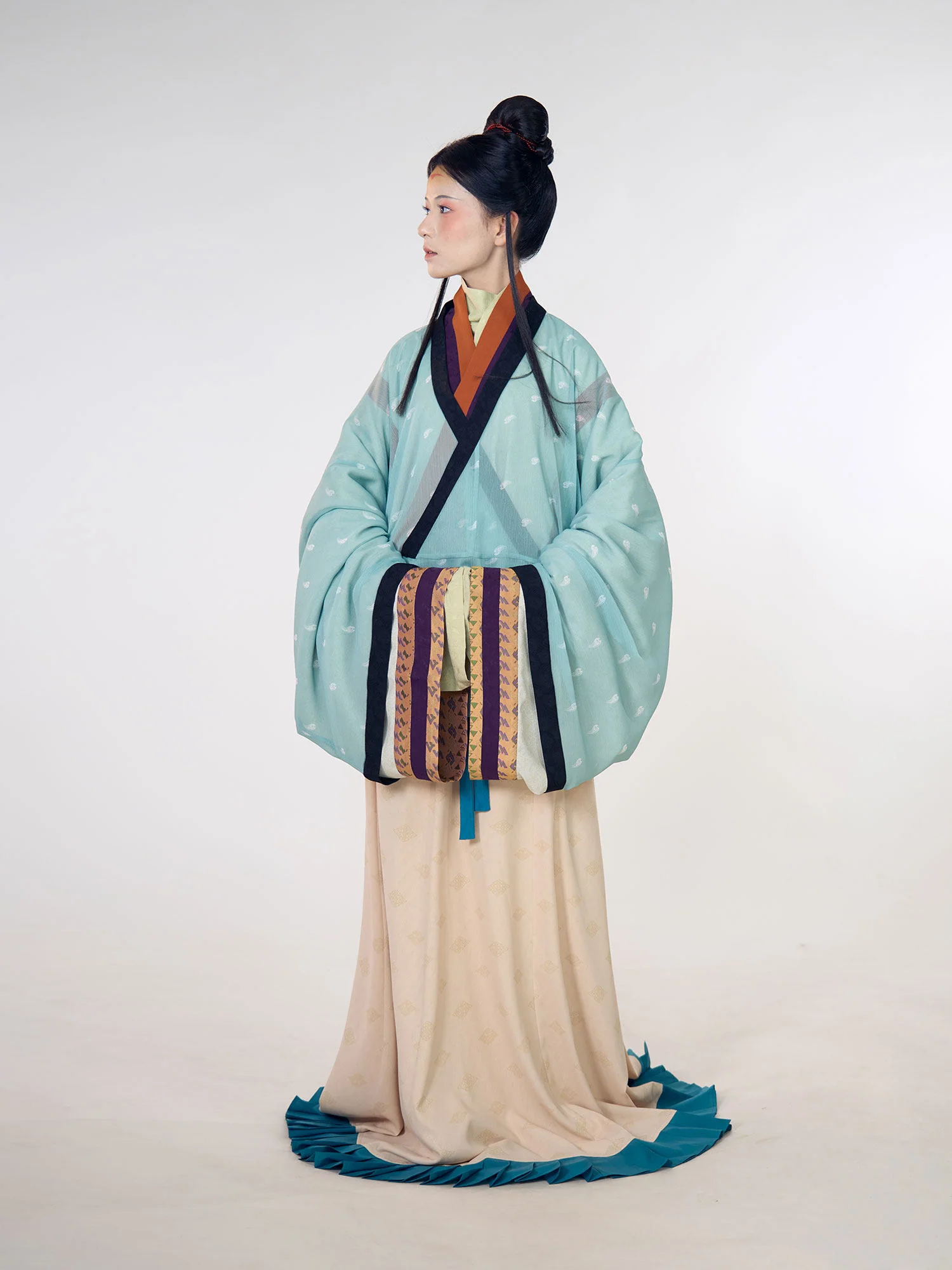 Wu Hang 五行 Five Elements Wei Jin Restoration Cross Collar Yaolan Ru Top & Poqun Skirt Set - Image 4