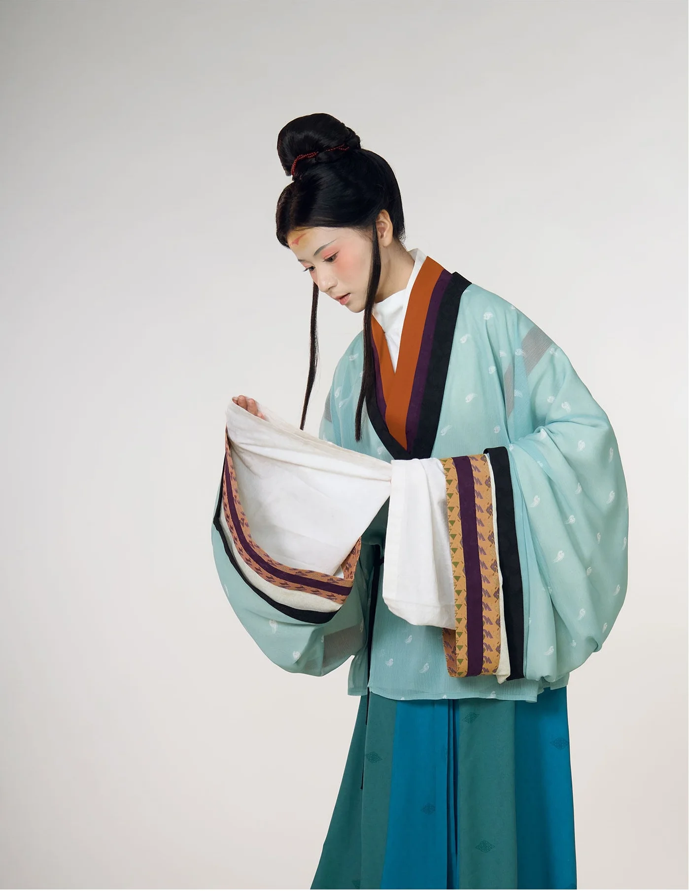 Wu Hang 五行 Five Elements Wei Jin Restoration Cross Collar Yaolan Ru Top & Poqun Skirt Set - Image 7