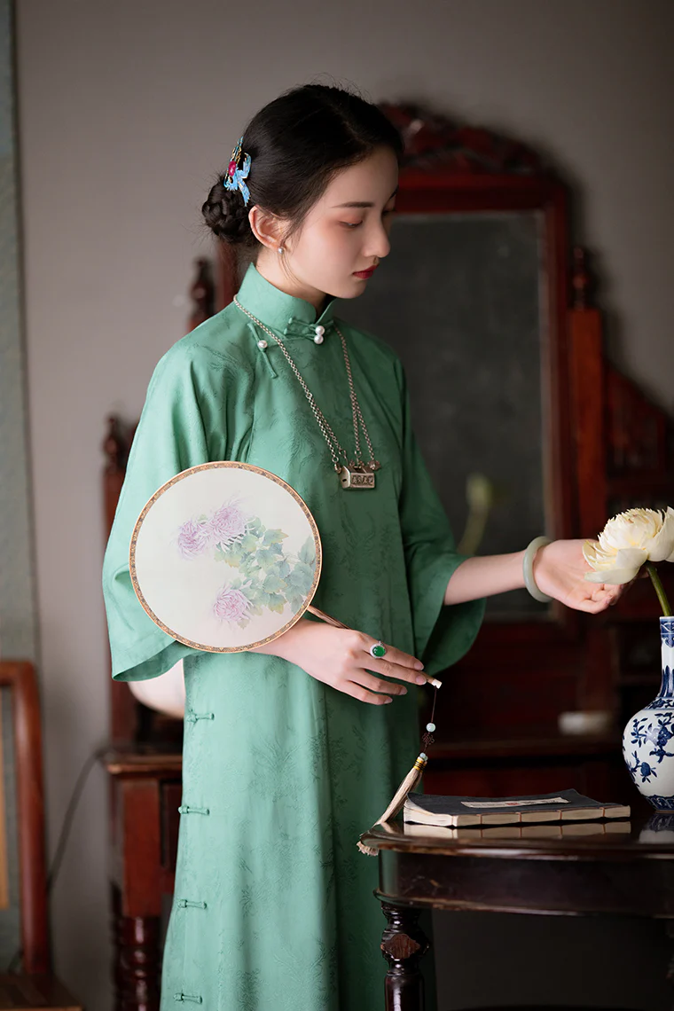 Wulong Cha 乌龙茶 Oolong Tea 1920s Phoenix Jacquard Bell Sleeve Qipao - Image 2
