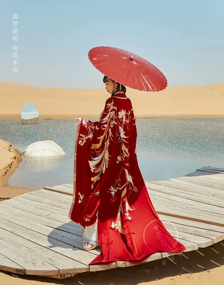 Xi Hé 羲和 Sky Goddess Modernized Tang Dynasty Daxiushan Qixiong Ruqun Wedding Set - Image 3
