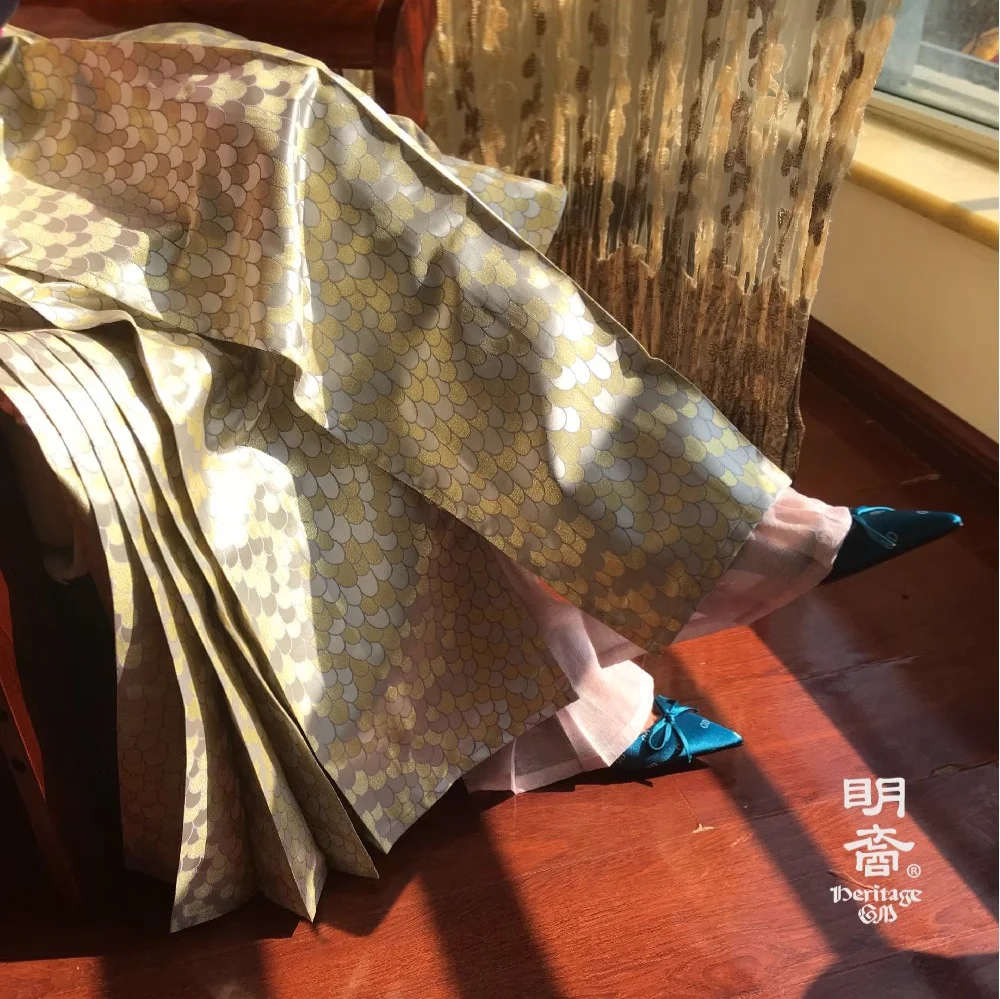 Xi Ku 膝裤 Ming Dynasty Pleated Knee Covers Unisex Linen Jacquard Accessory - Image 4