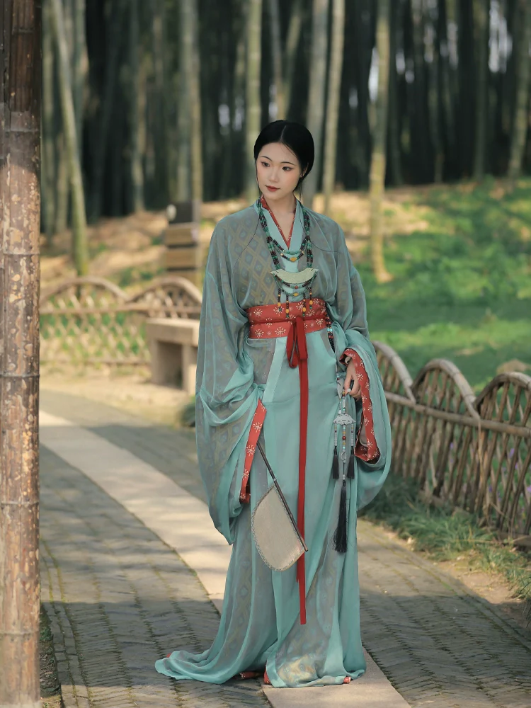 Xiao Lingxing 小菱形 Little Diamond Warring States Mashan Tomb Restoration Zhiju Robe Set - Image 4