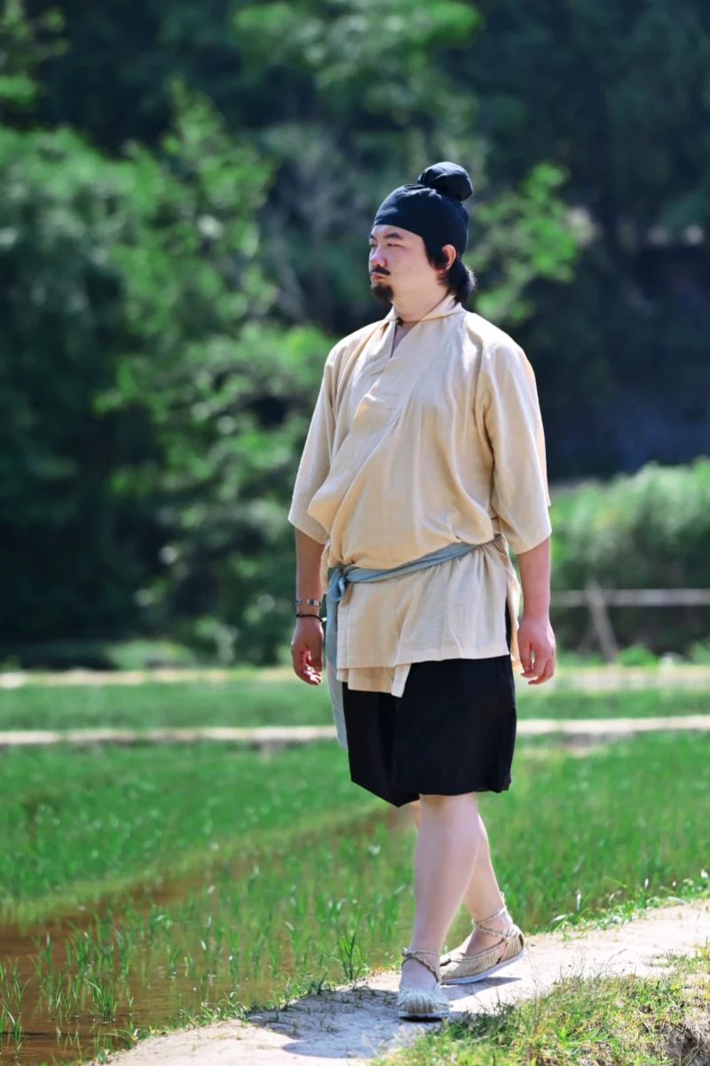 Xiao Man 小满 Little Delights Ming Commoner's Men & Unisex Cotton Cross Collar Top - Image 7