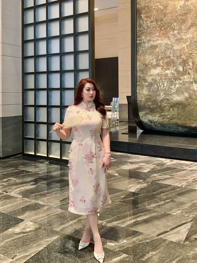 Xiari Meigui 夏日玫瑰 Rosy Summer Plus Size Modernized Classic Floral Print Qipao - Image 5