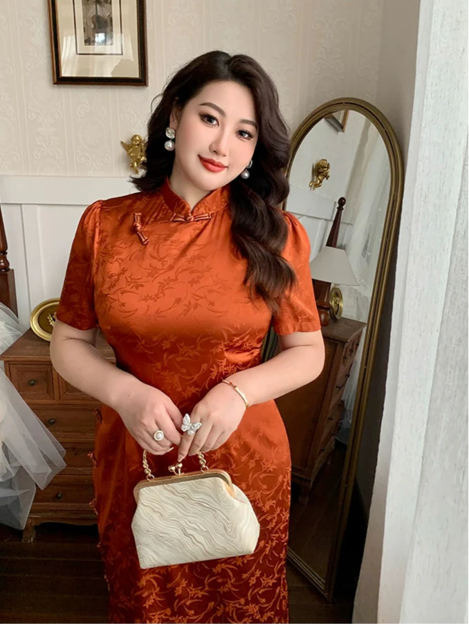 Xiaying Rui 霞映蕊 Glowing Sunset Plus Size Modernized Vintage Bottleneck Jacquard Qipao - Image 8
