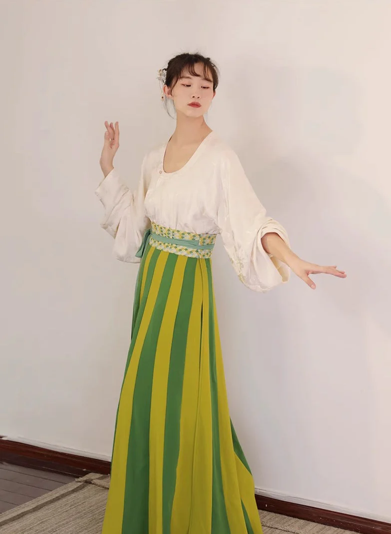 Xigua Tang 西瓜糖 Watermelon Sugar Early Tang Tanling Top Ruqun Set - Image 3