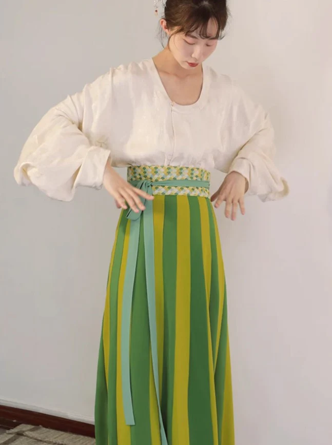 Xigua Tang 西瓜糖 Watermelon Sugar Early Tang Tanling Top Ruqun Set - Image 6