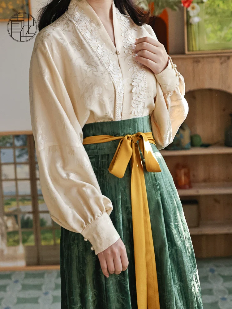 Xing Kong 星空 Starry Sky Modernized Lace Jacquard Feijixiu Airplane Sleeve Top - Image 14