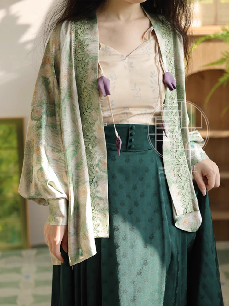 Xing Kong 星空 Starry Sky Modernized Lace Jacquard Feijixiu Airplane Sleeve Top - Image 5