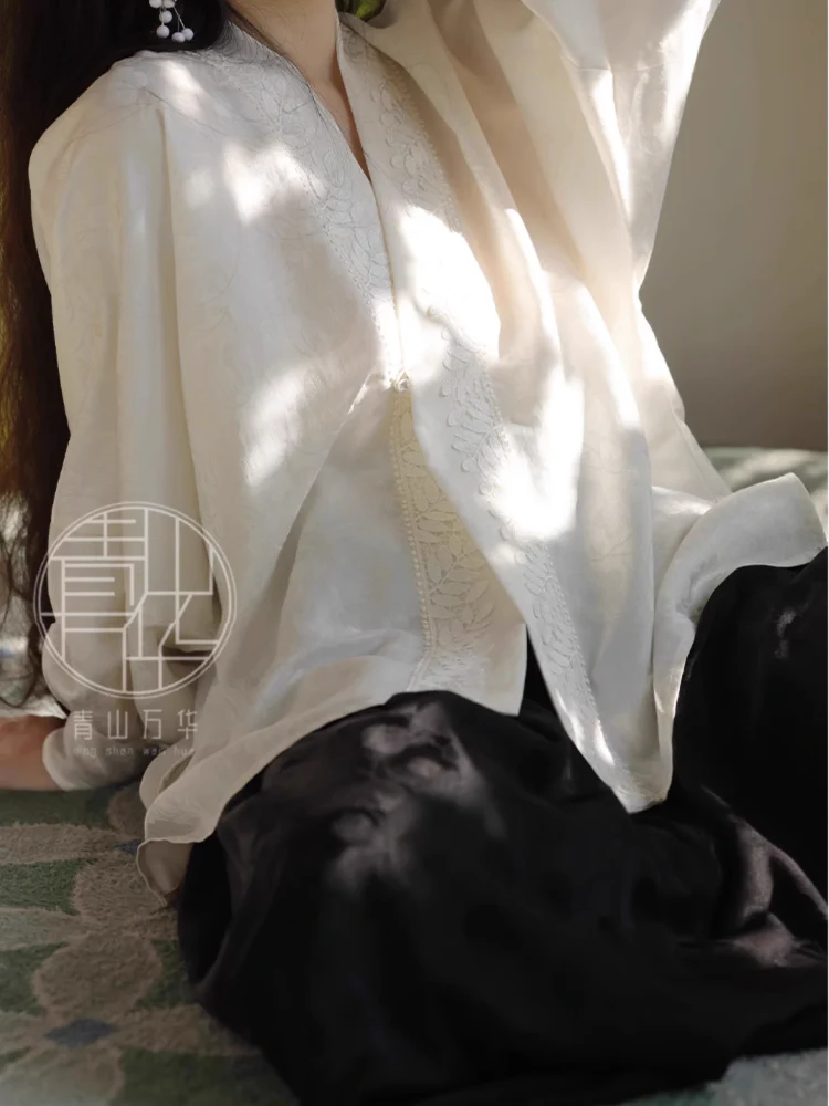 Xing Kong 星空 Starry Sky Modernized Lace Jacquard Feijixiu Airplane Sleeve Top - Image 8