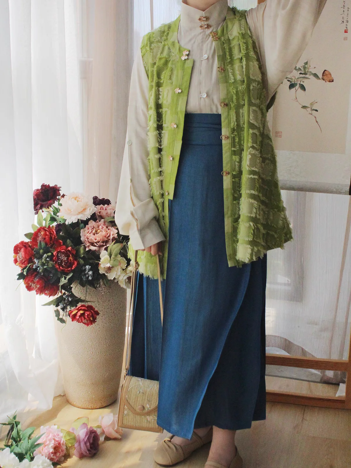 Xing Ren 杏仁 Almond Modernized Ming Bijia Vest & Liling Standing Collar Top - Image 10
