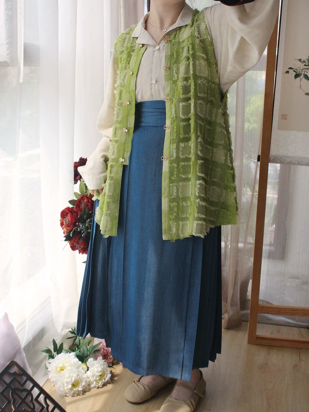 Xing Ren 杏仁 Almond Modernized Ming Bijia Vest & Liling Standing Collar Top - Image 5