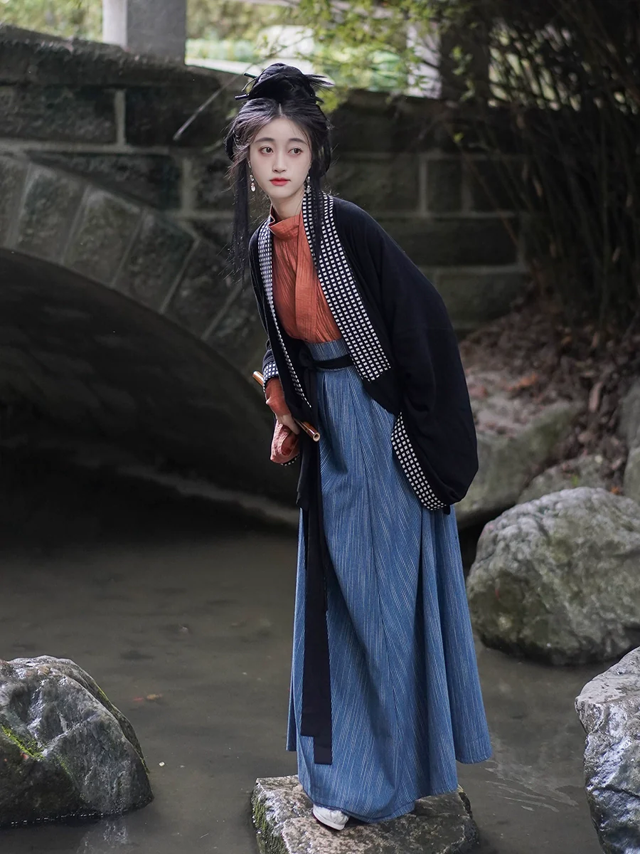 Xishan Wai 西山外 Beyond Mountains Modernized Wei Jin Cotton Unisex Ruqun Set - Image 4