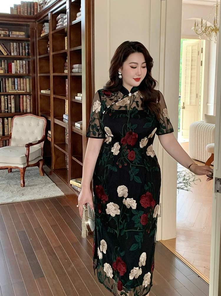 Xixue Gui 吸血鬼 Vampira Plus Size Modernized Sheer Embroidered Floral Short Sleeve Qipao - Image 9