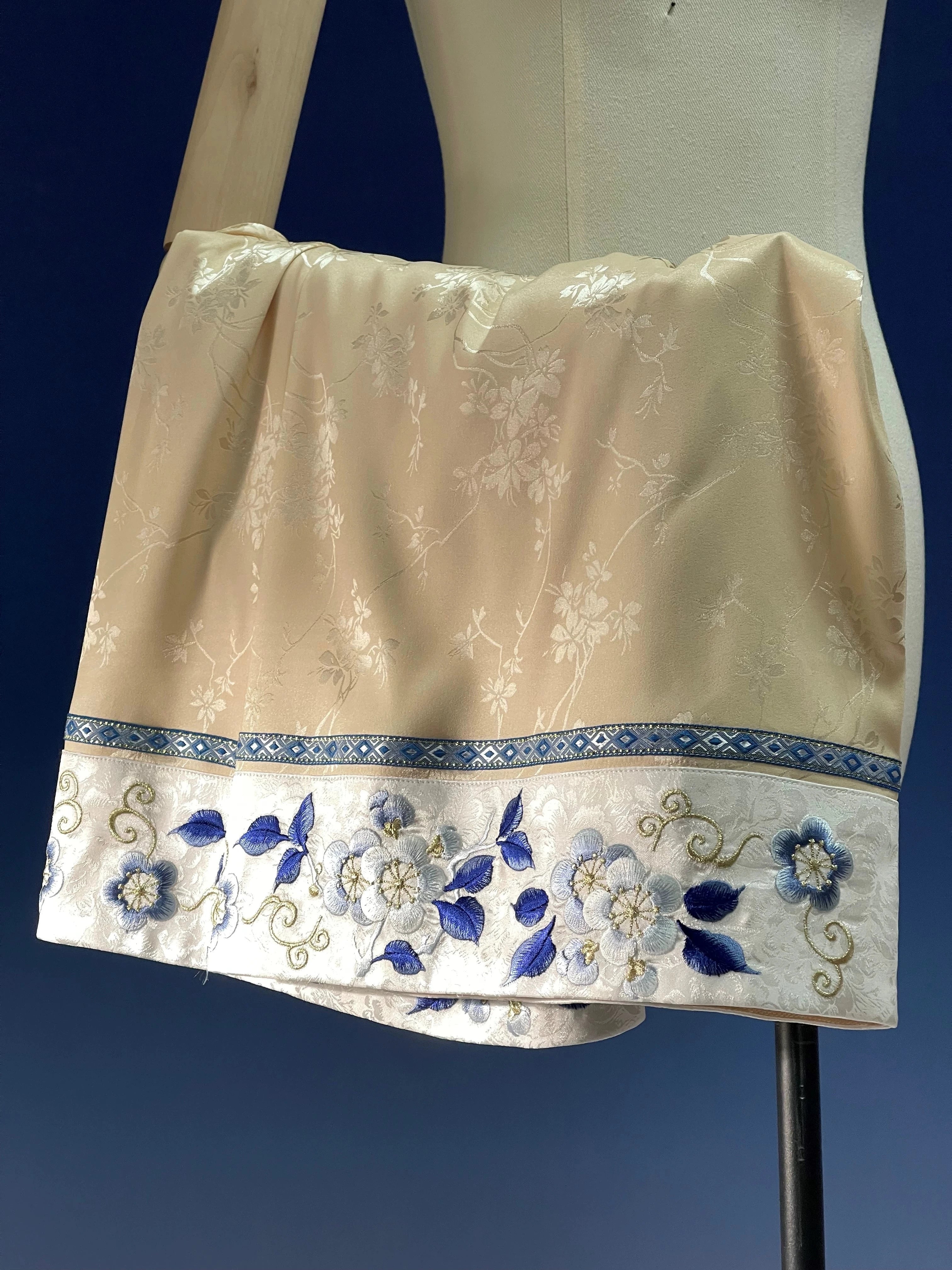 Xue Chuang 雪床 Bed of Snow Qing Han Pastel Embroidered Porcelain Round Collar Top & Pants Set - Image 11