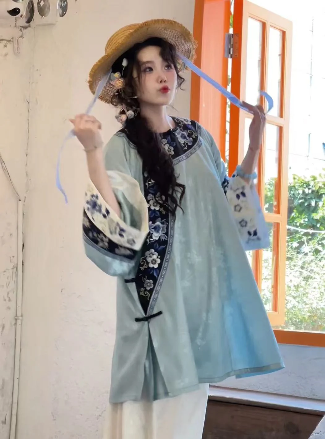 Xue Chuang 雪床 Bed of Snow Qing Han Pastel Embroidered Porcelain Round Collar Top & Pants Set - Image 4