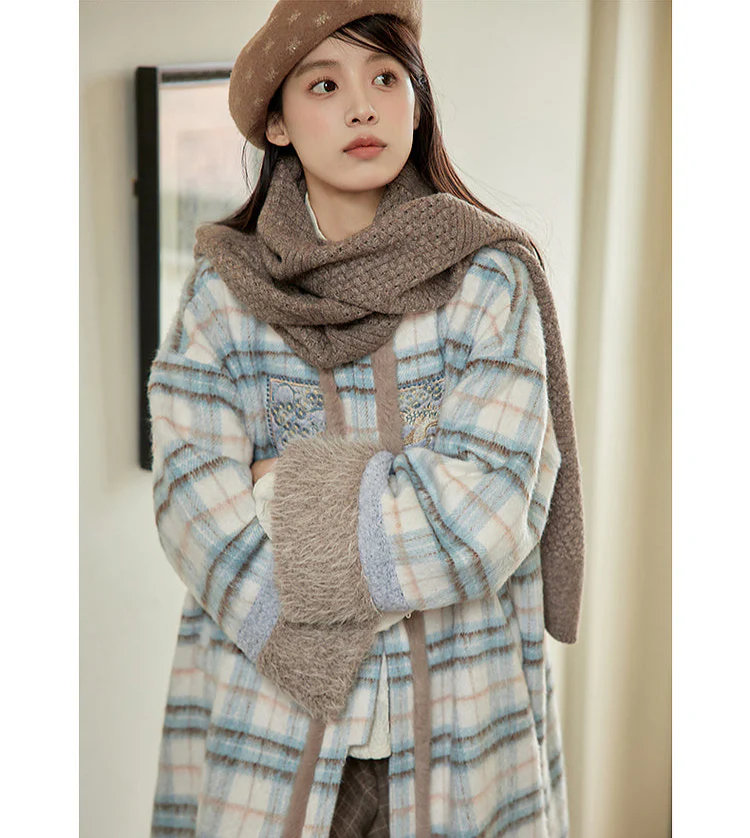Xue Hou 雪后 After the Snow Modernized Ming Yuanling Pi Ao Fuzzy Coat & Xuanqun Skirt Set - Image 11