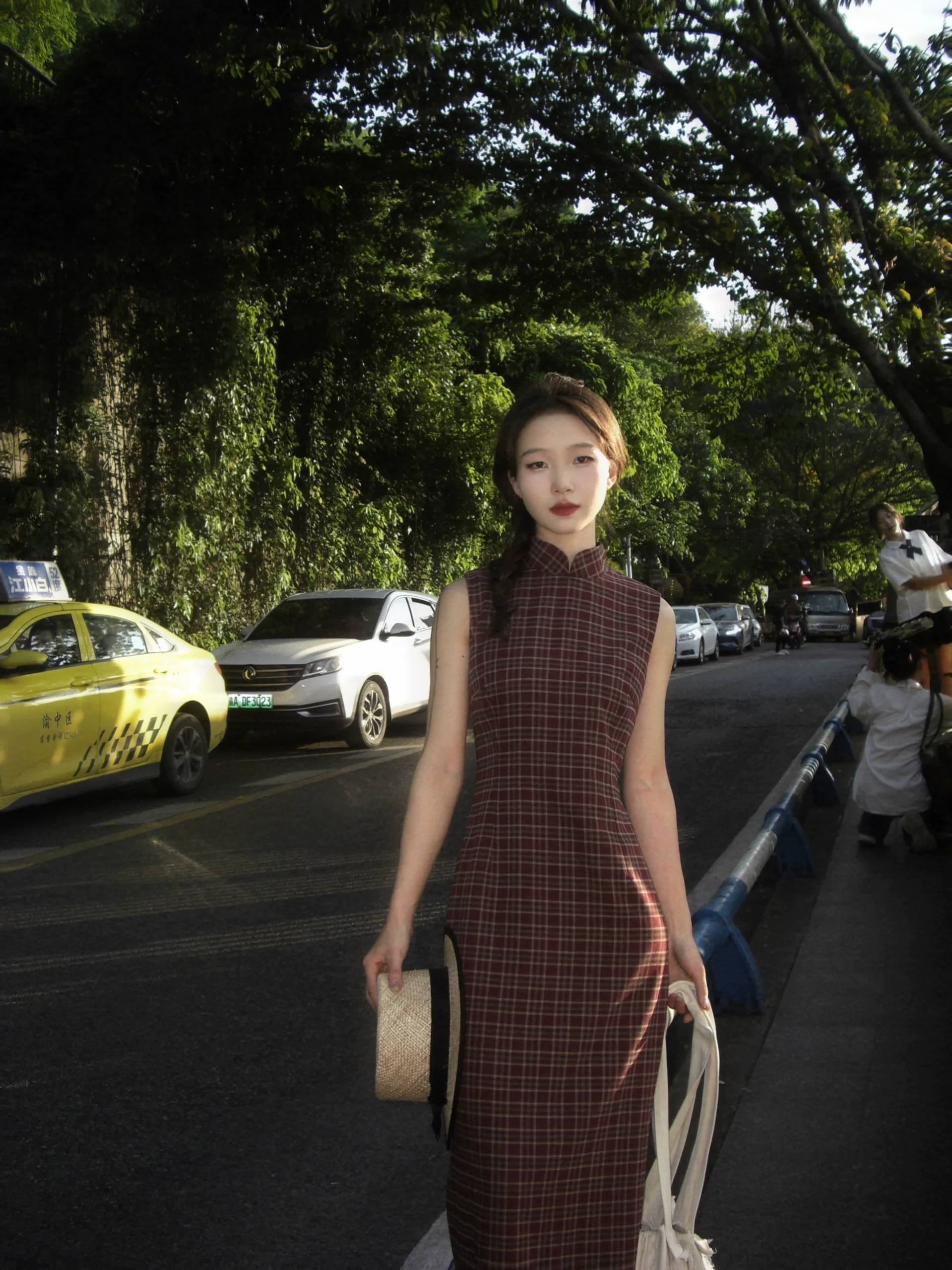 Yan Hong 砚红 Red Ink Modernized Plaid Flannel Sleeveless Qipao - Image 9