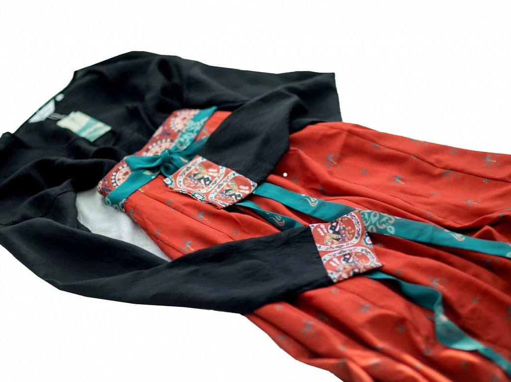 Yima 翼马 Flying Horse Early Tang Hanfu - Image 5