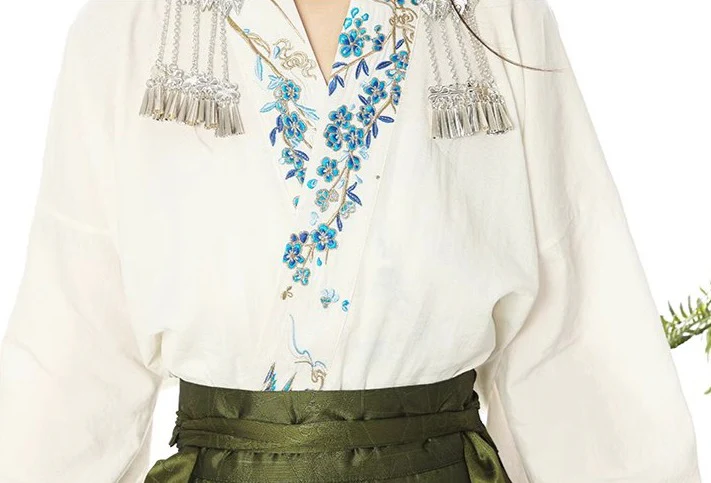 Ying Mei 莹梅 Gilded Songbird Mamian Skirt Set - Image 9