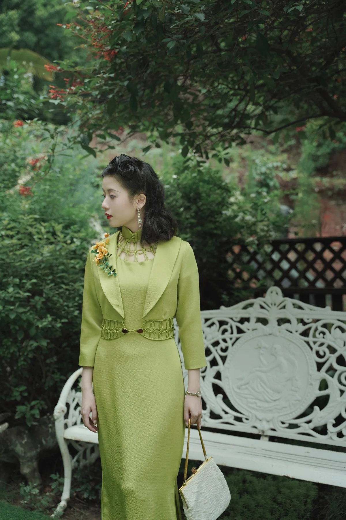 Yu Linglong 玉玲珑 1930s Lace Floral Eyelet Qipao & Short Blazer Set - Image 7