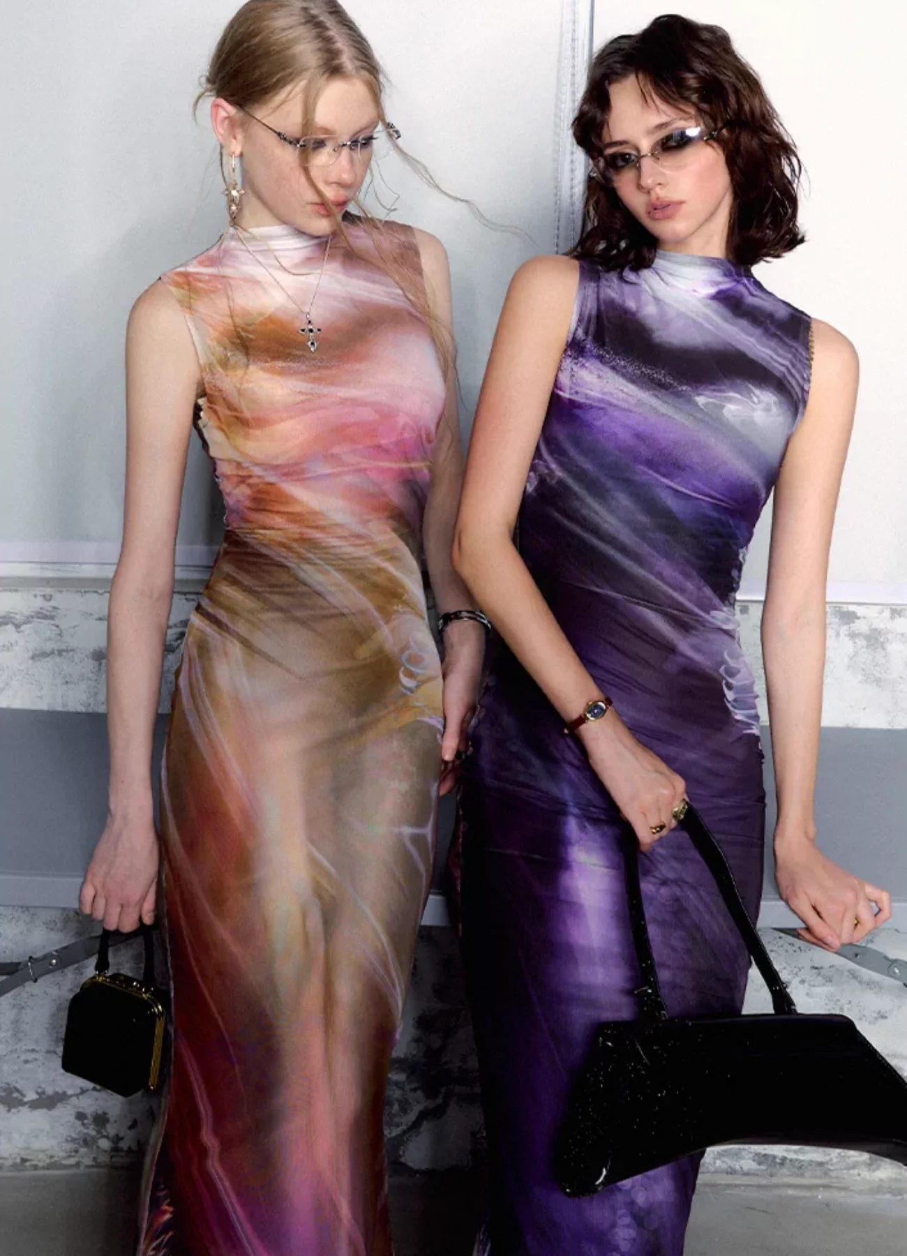 Yu Meiren 虞美人 Madame Poppy New Chinese Style Golden Watercolor Sleeveless Qipao - Image 2