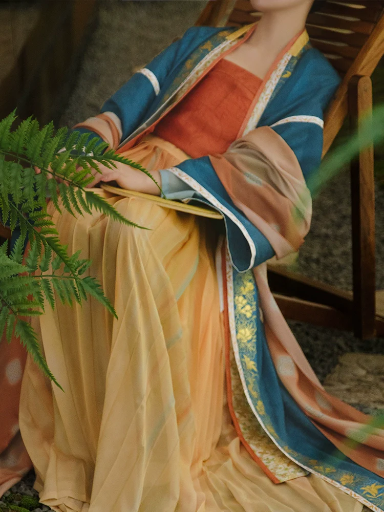 Yuelu 月露 Moon Dew Song Dynasty Set - Image 4