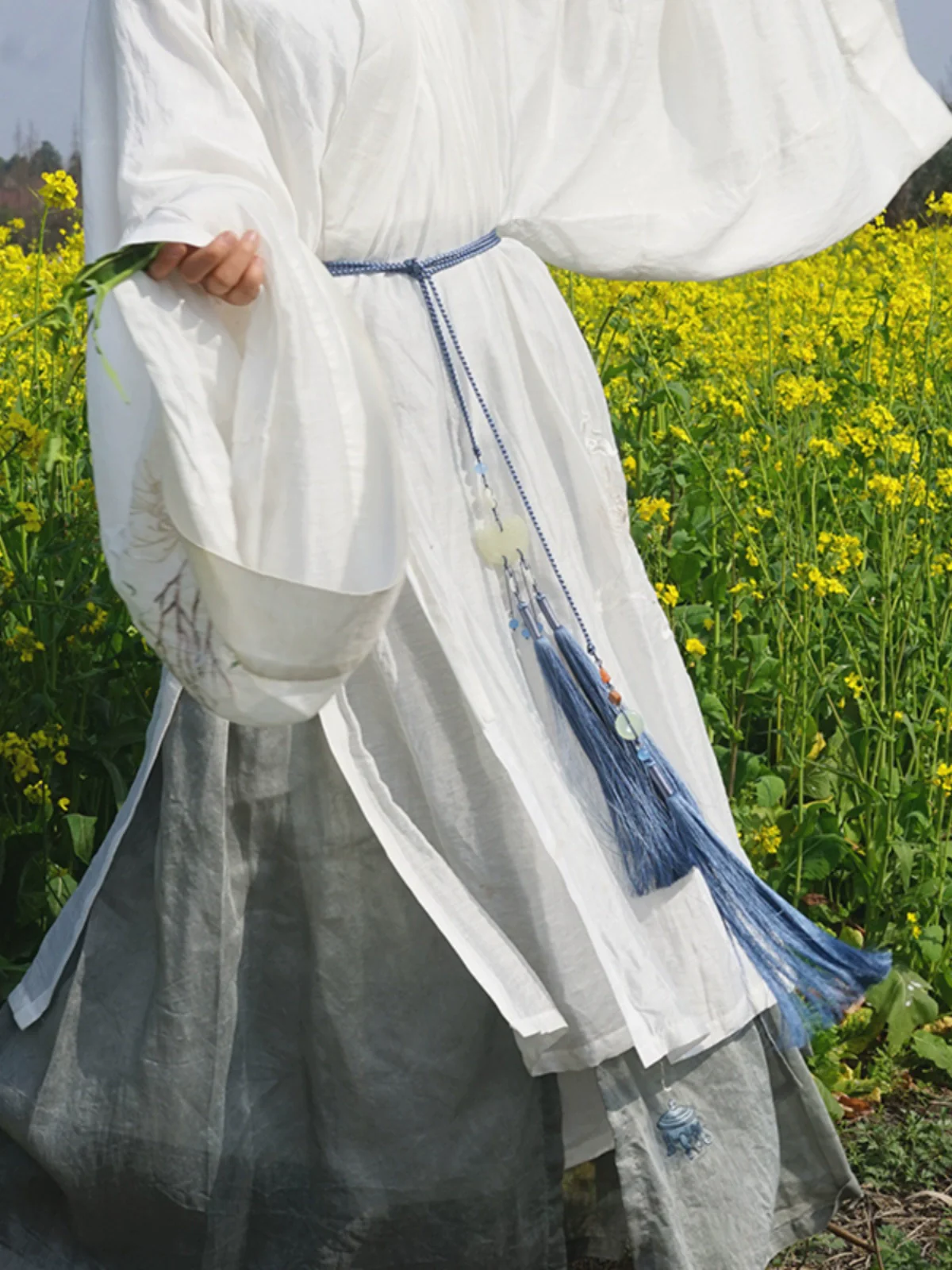 Yulou 玉楼 Jade Tower Tassel Belt Unisex Jade Hanfu Accessory - Image 4