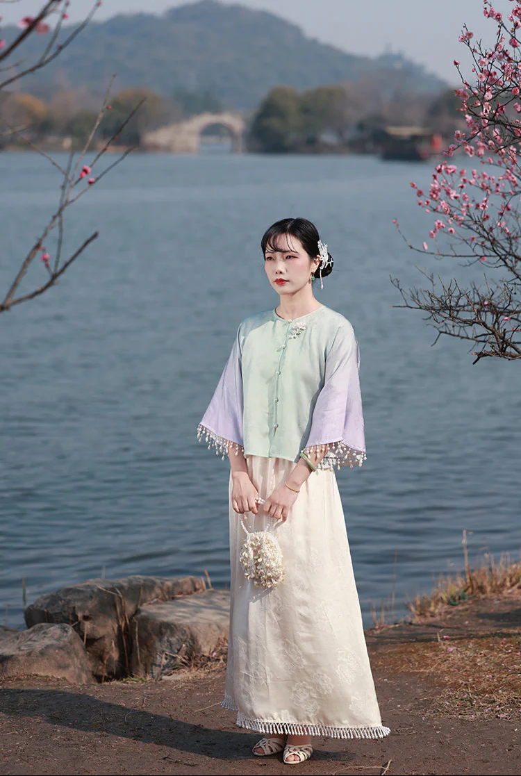 Yun Yan 云胭 Blushing Clouds 1920s Yuanling Round Collar Pearl Tassel Qipao Jacket - Image 3
