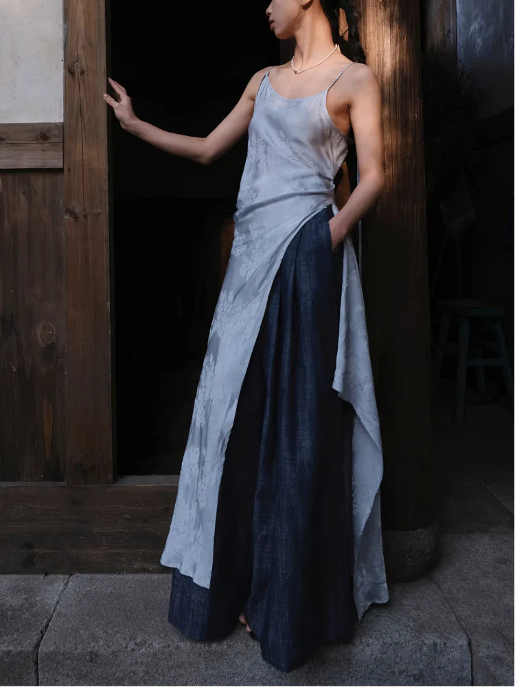 Yushu Luo 玉黍螺 Periwinkle New Chinese Style Bias Cut Satin Jacquard Two-Way Dress - Image 5