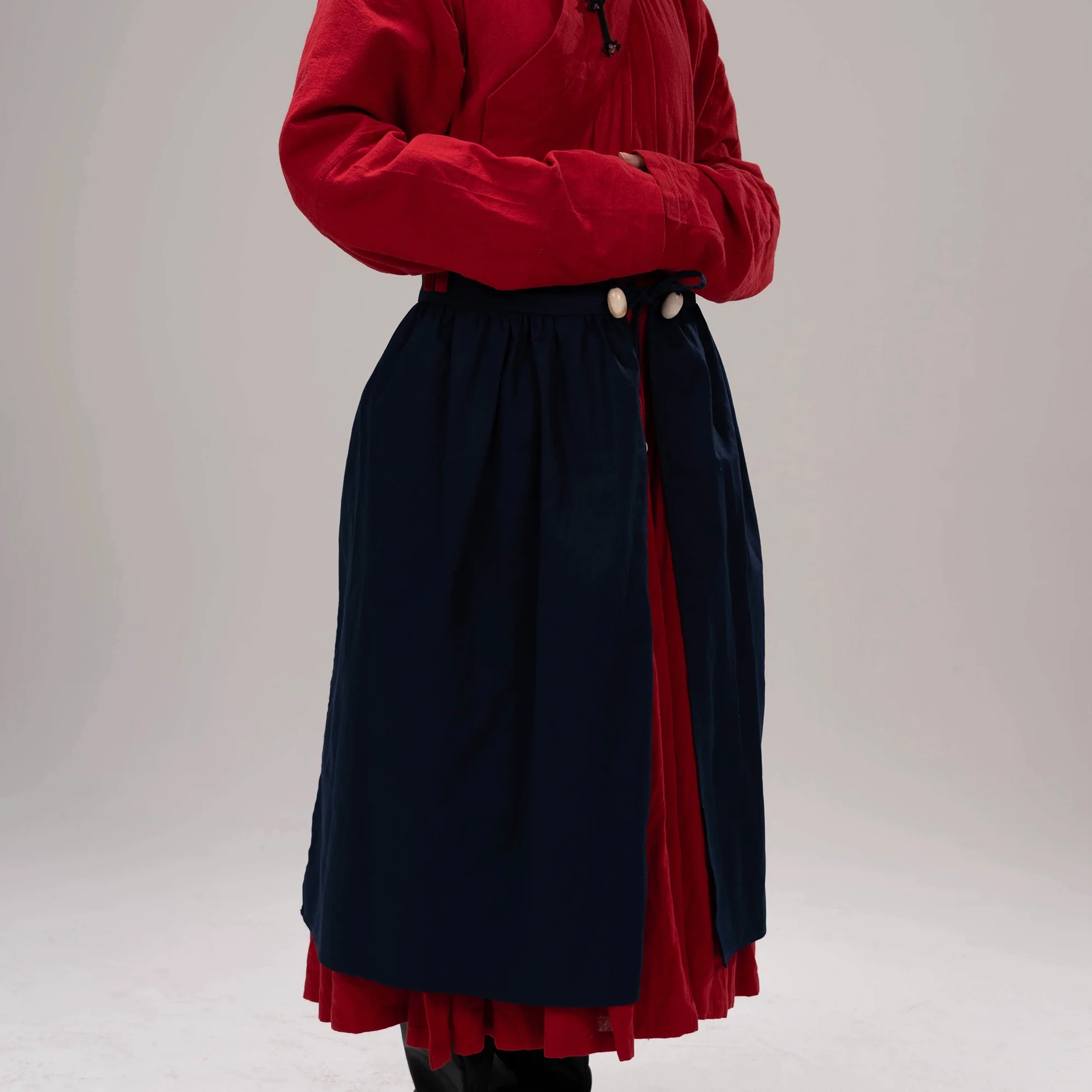 Zhan Qun 战裙 Soldier's Overskirt Ming Dynasty Restoration Cotton Tieli & Hat Set - Image 15