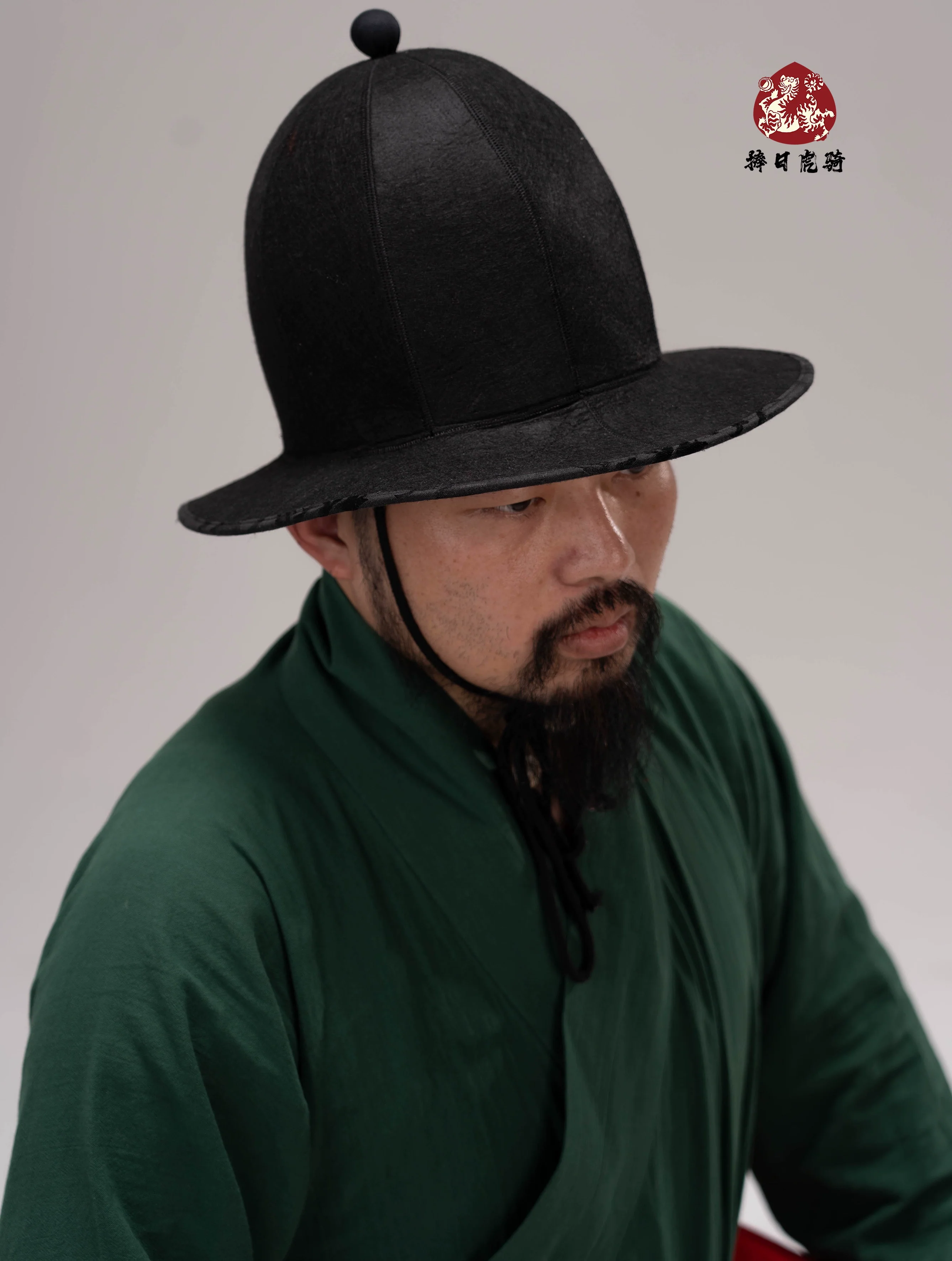 Zhan Qun 战裙 Soldier's Overskirt Ming Dynasty Restoration Cotton Tieli & Hat Set - Image 2