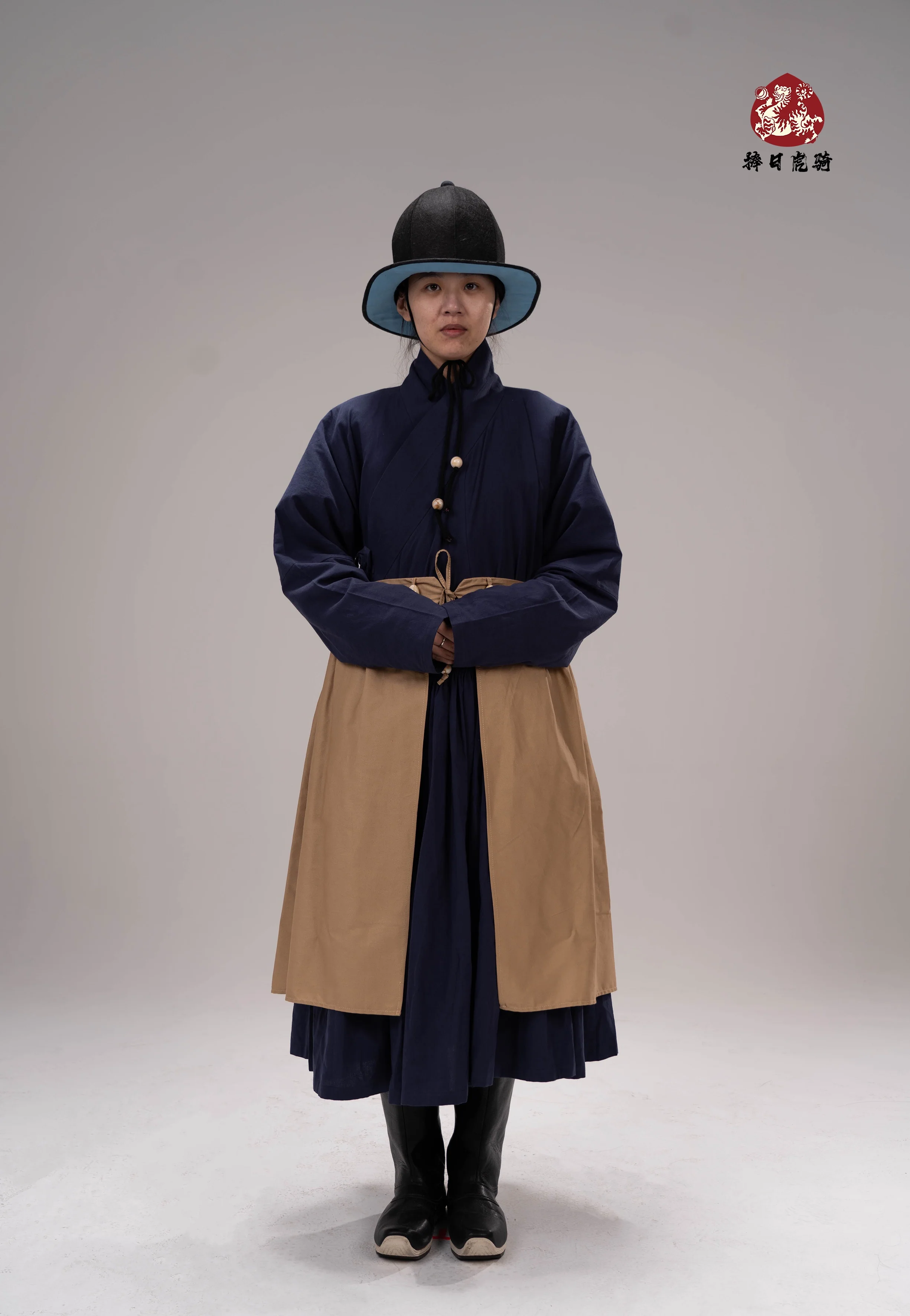 Zhan Qun 战裙 Soldier's Overskirt Ming Dynasty Restoration Cotton Tieli & Hat Set - Image 6