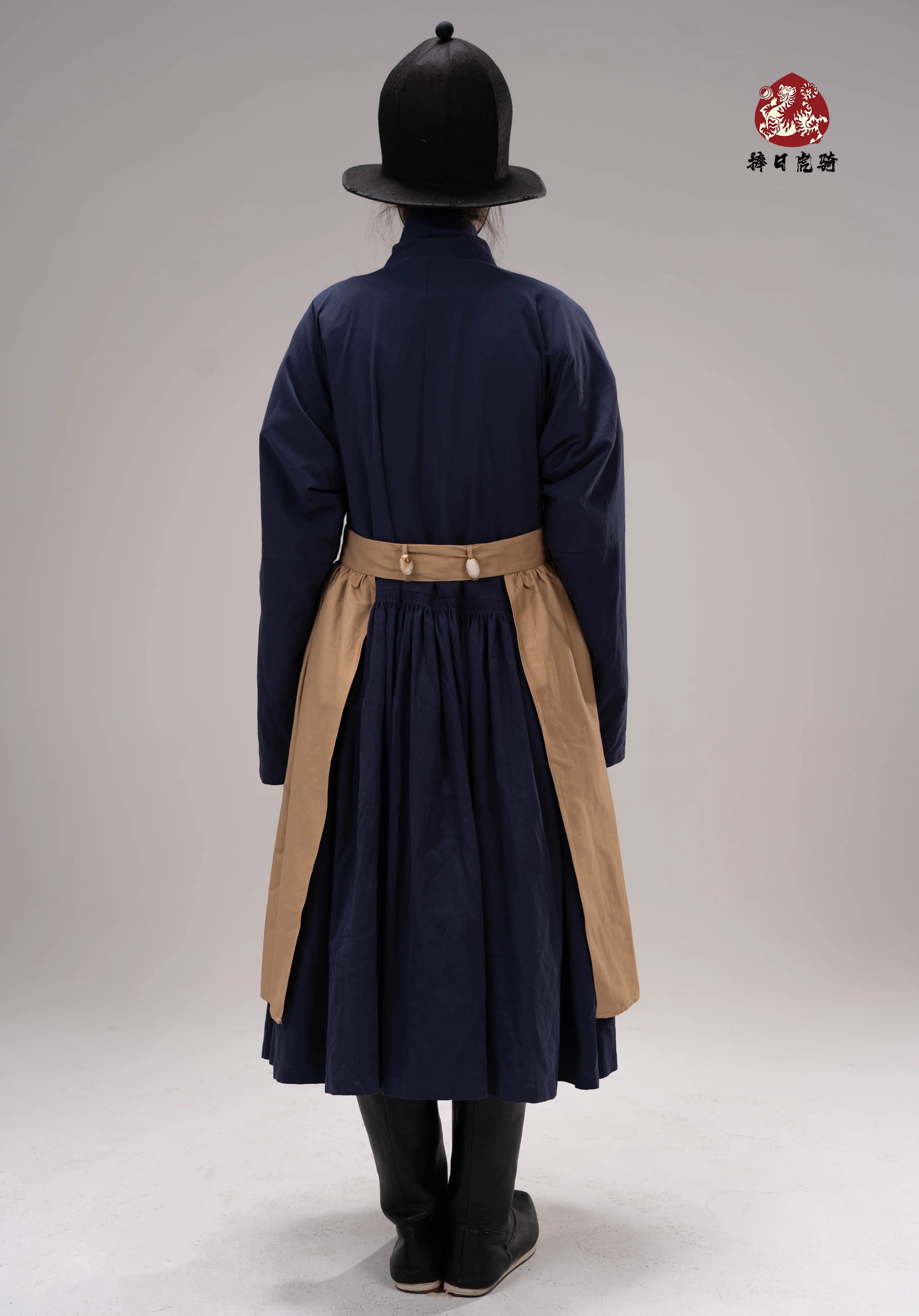 Zhan Qun 战裙 Soldier's Overskirt Ming Dynasty Restoration Cotton Tieli & Hat Set - Image 7