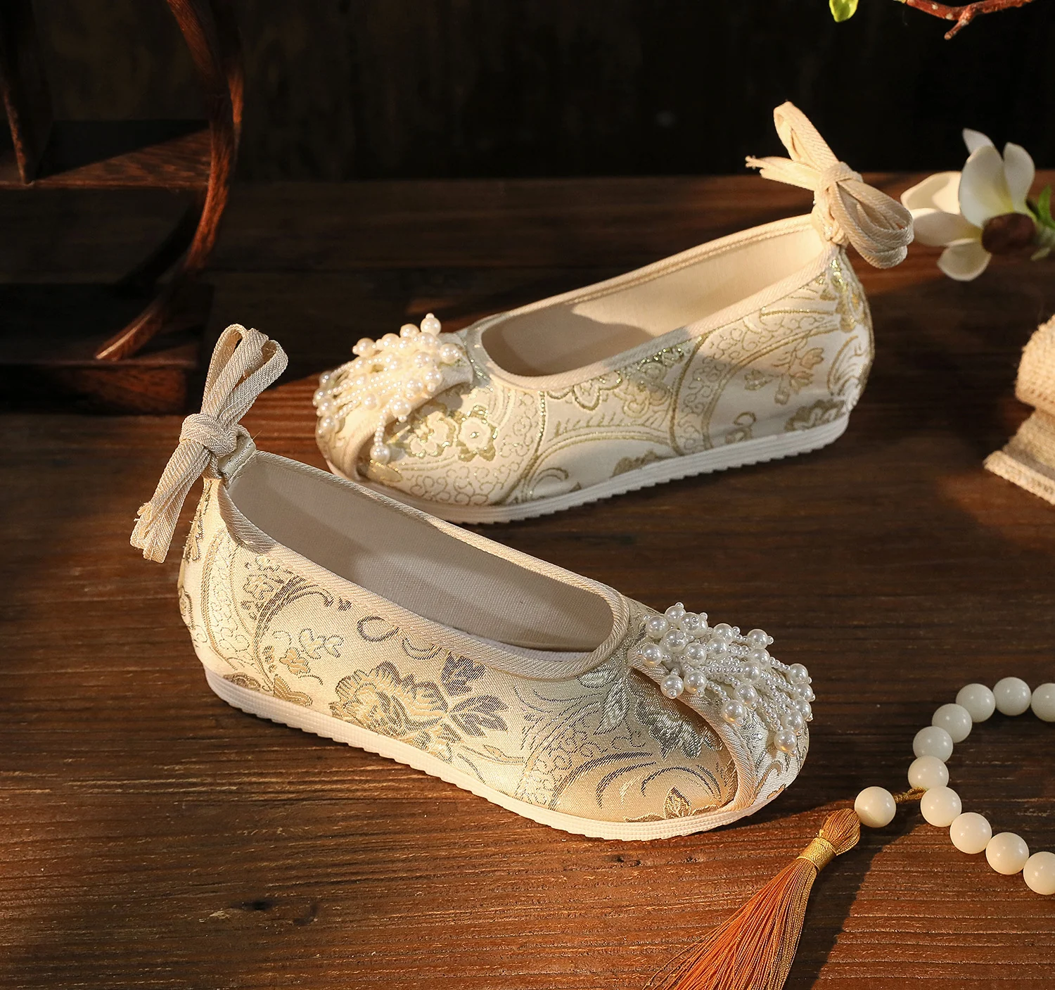 Zhe Zhi 折纸 Folding Paper Song Ming Cloud Head Dengyun Lü Shoes - Image 15