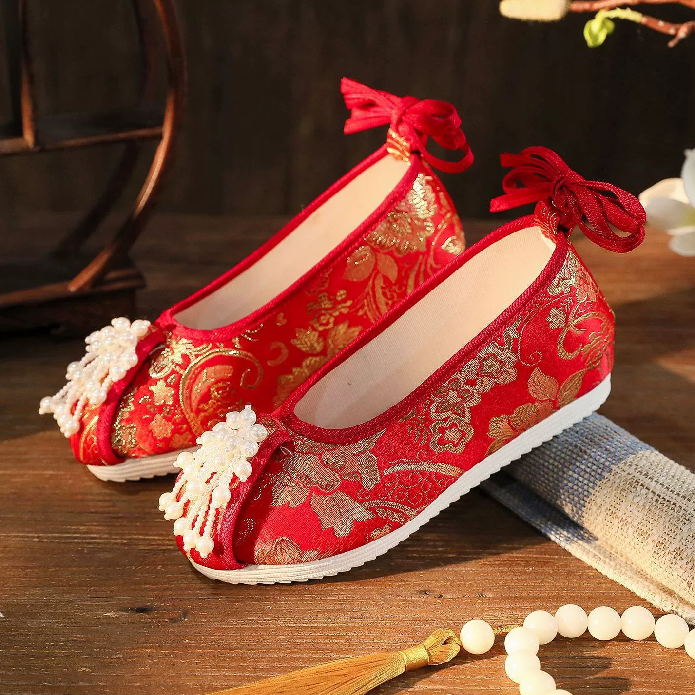 Zhe Zhi 折纸 Folding Paper Song Ming Cloud Head Dengyun Lü Shoes - Image 3