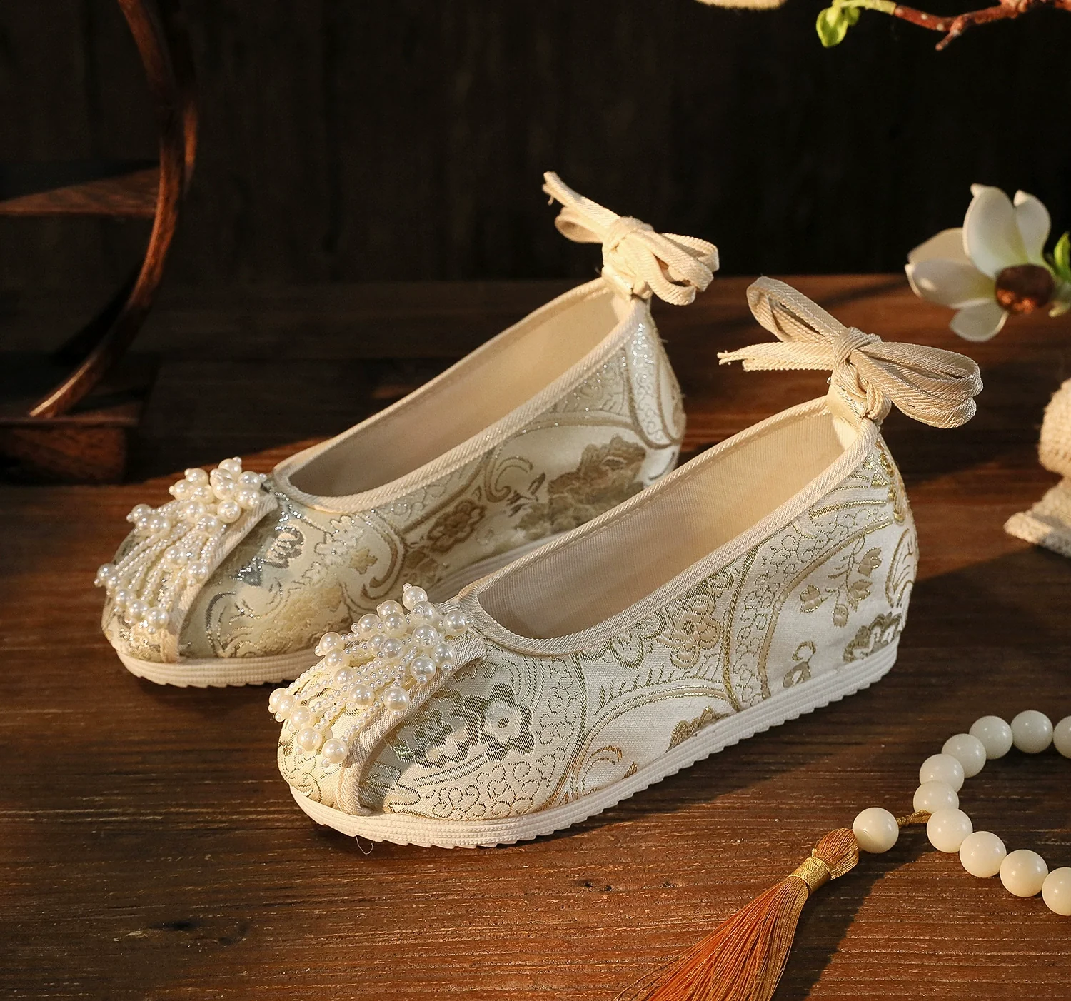 Zhe Zhi 折纸 Folding Paper Song Ming Cloud Head Dengyun Lü Shoes - Image 8