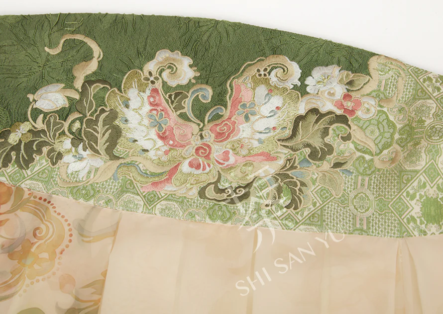 Zhichi Shengxia 咫尺盛夏 Nearing Midsummer Modernized Fairy Daxiushan Qiyaoqun Set - Image 11