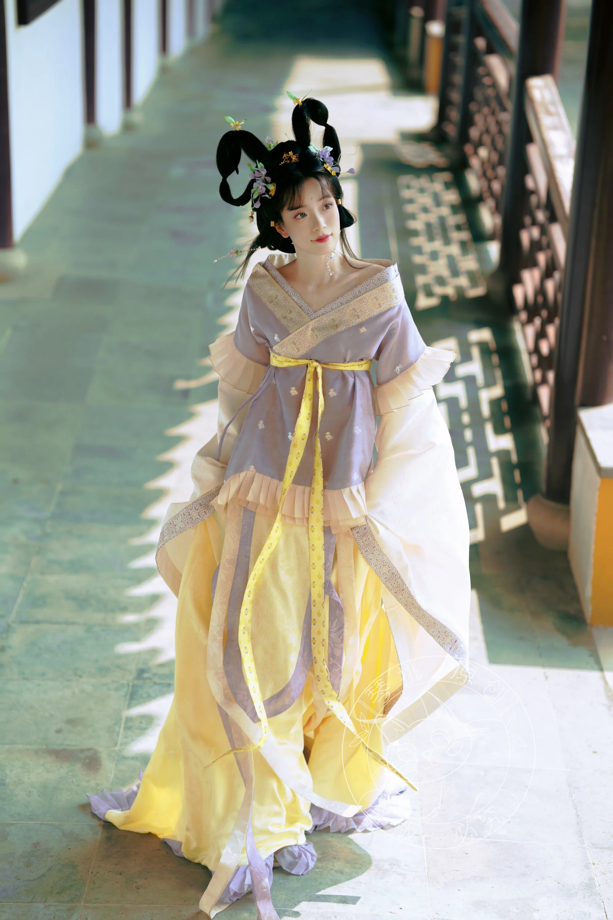 Zhu Zi 朱紫 Scarlet Wisteria Modernized Sui & Northern Southern Dynasty Guiyi Swallow Tail Ruqun Set - Image 6