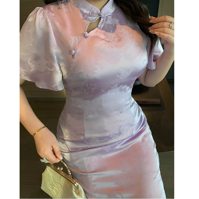 Zimo Diewu 紫陌蝶舞 Butterflies Dancing on Lavender Paths Plus Size Modernized Cutout Jacquard Butterfly Sleeve Qipao - Image 10