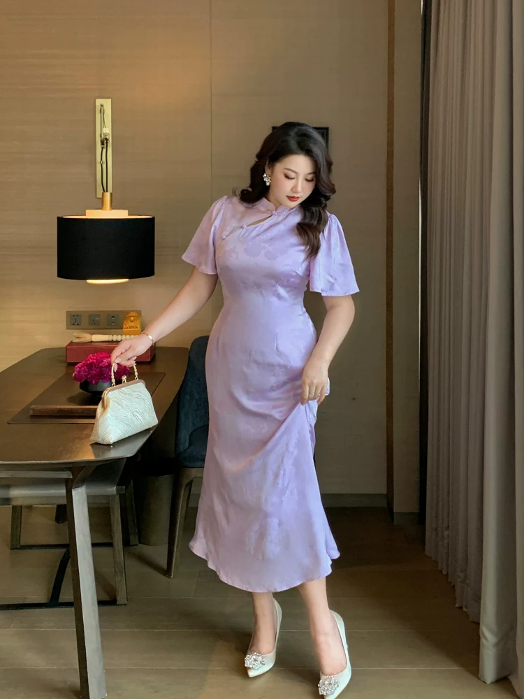 Zimo Diewu 紫陌蝶舞 Butterflies Dancing on Lavender Paths Plus Size Modernized Cutout Jacquard Butterfly Sleeve Qipao - Image 2
