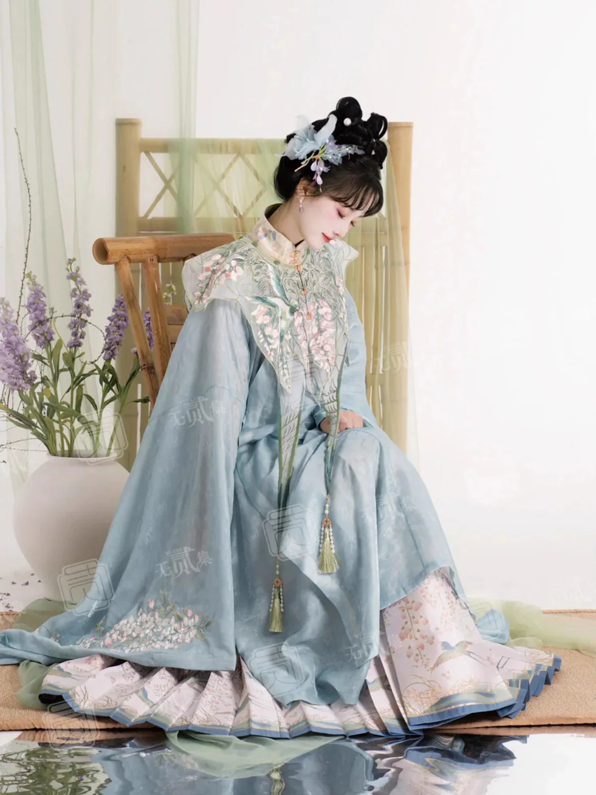 Ziteng 紫藤 Wisteria Fairy Cloud Collar Late Ming Dynasty Set - Image 7